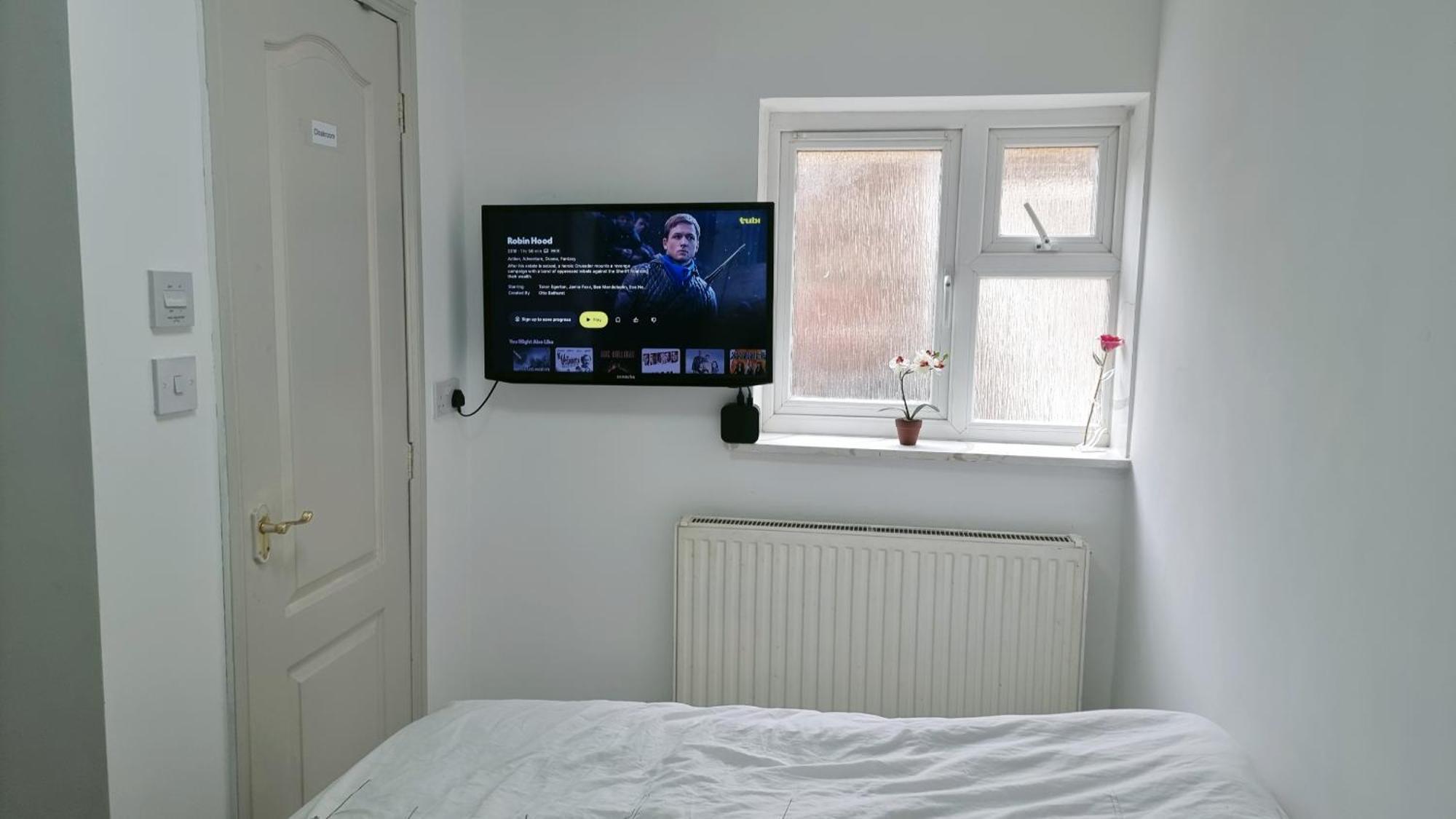 Entire-2 Bedroom Apartment With Driveway,1Free Parking Nottingham Exterior foto